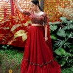 Arthana Binu Instagram - ❤️ . . Costume: @thanuzbridalboutique Muah: @aswa_plaza_ 📷: @abhiram_eyebrowman @eyebrowweddings Accessories: @aswa_plaza_