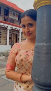 Arthana Binu Instagram - 💃 . . . Direction , Choreography , Dop & Editing - @t.a.i.s.h.o.n