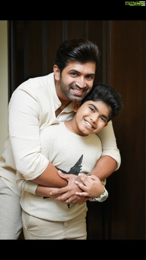 Arun Vijay Instagram - Happy birthday to our little SPARKLE #Arnav!!❤️ Be the kind & innocent person you are always.. We thank God for sending you to us and showing love & happiness from the simplest of things.. God bless you with a bundle of happiness in life.. Loads of love..😘🤗❤️ Need all your blessings for him.. #HBDArnavVijay