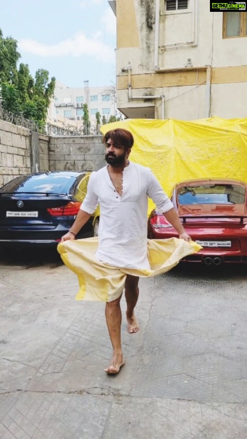 Arun Vijay Instagram - Veshti has it's own swag!!😉❤️ #traditionalwear #thamizh #tamilculture #AV #veshti
