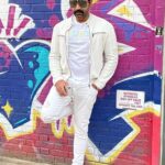Arun Vijay Instagram - Add colour to your attitude!!❤️ #goodvibes #LuvAV