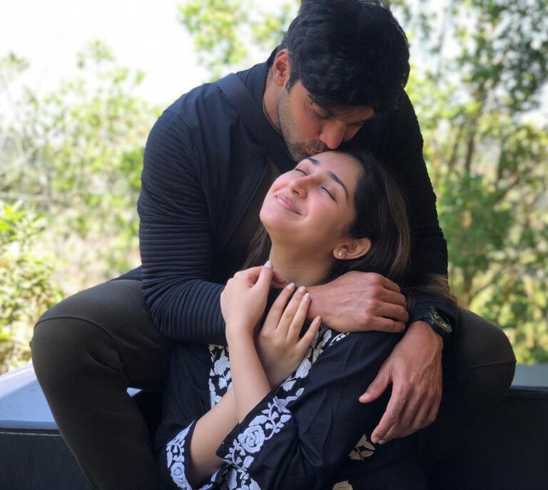 Arya Instagram - “ There is no pretending I LOVE YOU and I will love you until I die and if there is life after that, I will love you then “ Happy Valentine’s Day my wifeyyy 😍😍🤗🤗🤗😘 @sayyeshaa Where’s is my gift 😛😛😛🤗 #happyvalentinesday