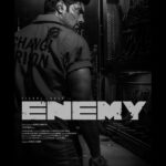 Arya Instagram - All set to face my enemy #Vishal with full rage 🔥🔥💪💪 #ENEMY