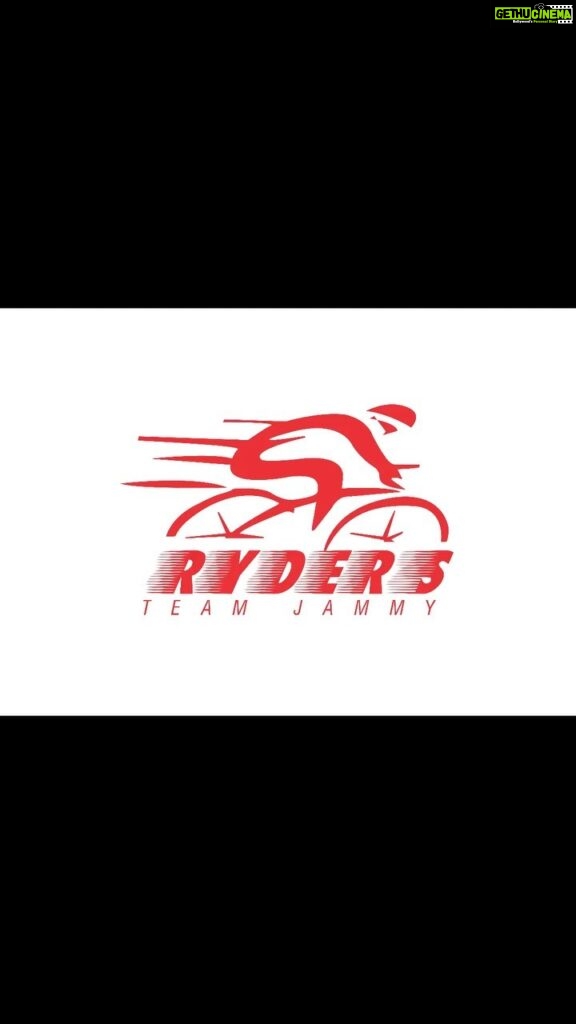 Arya Instagram - “Ryders #cyclinglife #fitness @kalaiyarasananbu @santo23231 @saravanakumar15 @ironman.manjunath