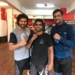 Arya Instagram – #boxing @chennaimmatrainingacademy #fitness @ironman.manjunath @jeevassankar