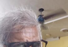 Ashish Vidyarthi Instagram - Non-Vegetarian Heaven 🤤Gazab ki Mutton Nihari aur Kulcha, Chicken Kebab jo Aafat hai🔥Ye Khaas Lucknow ka Zaika from Rahim Ki Nihari 😋 Eid Mubarak…Cheers and Love ❤️ 💫 Address: Rahim Ki Nihari, Tulsidas Marg Chowk, Lucknow, India #eid #eidmubarak #festival #love #food #muttonnihari #chickenkebab #rahimkinihari #nihari #kulcha #spicy #nonvegetarian #vlog #lucknow #uttarpradesh #lucknowfood #foodreels #instareels #foodblogger #yummy #youtube #ashishvidyarthi #actorslife #weekend #kebab Lucknow, Uttar Pradesh