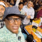 Ashish Vidyarthi Instagram - Ammmmmmmazing food walk on Zakaria street Kolkata... Ramzan delicacies! #reels #reelitfeelit #reelkarofeelkaro #reelsinstagram #kolkata #streetfood #ramzan #ramzan2023 #foodwalk #nonveg #monday #vibes #goodmood #cityofjoy Kolkata - The City of Joy