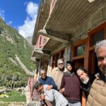Ashish Vidyarthi Instagram - एक राह रुक गयी तो और जुड गयी मैं मुड़ा तो साथ-साथ राह मुड़ गयी हवा के परों पर मेरा आशियाना ❤️ Meaning: As one path ceased, another did appear, As I turned, the road turned too, My haven now rests upon the wings of breeze ❤️ Join me on YouTube: Ashish Vidyarthi Actor Vlogs, on my latest Himachal adventure where we lose ourselves in paradise 🏔️🚗 #travel #explore #himachalpradesh #chitkul #friendship #roadtrip #ashishvidyarthi #actorvlogs #actorslife Chitkul - छितकुल, Himachal Pradesh