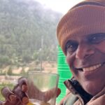 Ashish Vidyarthi Instagram - एक राह रुक गयी तो और जुड गयी मैं मुड़ा तो साथ-साथ राह मुड़ गयी हवा के परों पर मेरा आशियाना ❤️ Meaning: As one path ceased, another did appear, As I turned, the road turned too, My haven now rests upon the wings of breeze ❤️ Join me on YouTube: Ashish Vidyarthi Actor Vlogs, on my latest Himachal adventure where we lose ourselves in paradise 🏔️🚗 #travel #explore #himachalpradesh #chitkul #friendship #roadtrip #ashishvidyarthi #actorvlogs #actorslife Chitkul - छितकुल, Himachal Pradesh