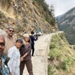 Ashish Vidyarthi Instagram - एक राह रुक गयी तो और जुड गयी मैं मुड़ा तो साथ-साथ राह मुड़ गयी हवा के परों पर मेरा आशियाना ❤️ Meaning: As one path ceased, another did appear, As I turned, the road turned too, My haven now rests upon the wings of breeze ❤️ Join me on YouTube: Ashish Vidyarthi Actor Vlogs, on my latest Himachal adventure where we lose ourselves in paradise 🏔️🚗 #travel #explore #himachalpradesh #chitkul #friendship #roadtrip #ashishvidyarthi #actorvlogs #actorslife Chitkul - छितकुल, Himachal Pradesh