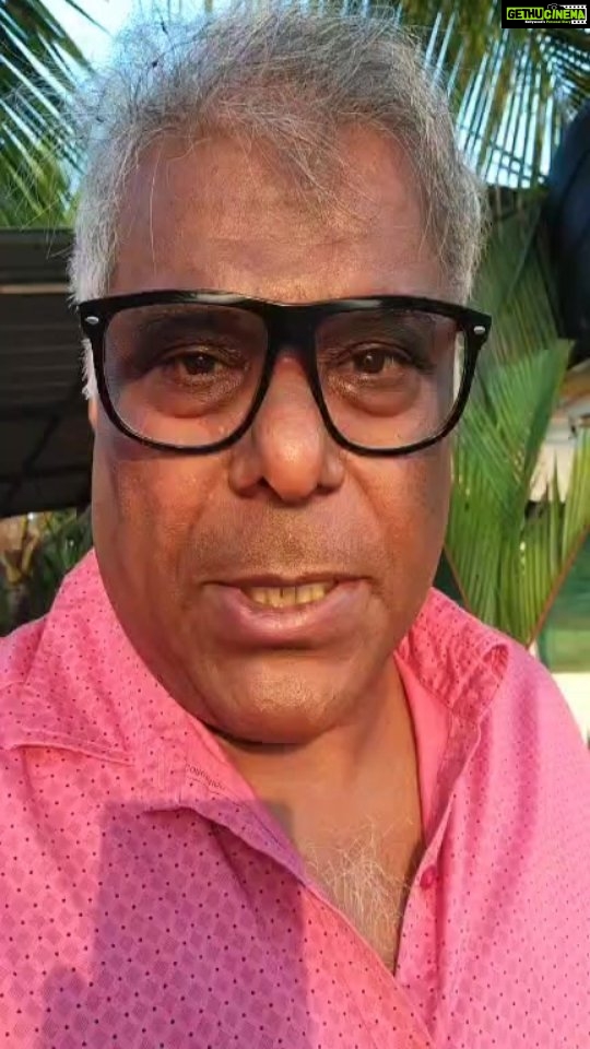Ashish Vidyarthi Instagram - Have an amazing weekend.. Cheers and love from Alleppey Watch my latest vlog on YouTube-Ashish Vidyarthi Actor Vlogs COOKING A VEG NON VEG FEAST ON THE BACKWATERS OF ALLEPPEY FOR THE FIRST TIME 🤯🤤😍 l Ep.5 #kerala #allepey #love #backwaters #cooking #actorvlogs #ashishvidyarthi #actorslife #reelitfeelit #godsowncountry #filmshoot #actorslife #actor #shooting #behindthescenes Alappuzha