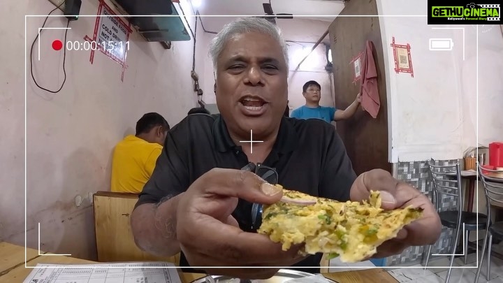 Ashish Vidyarthi Instagram - What happens in Lonavala, Stays in Lonavala🤓 | A Day in the Life of an Actor 🏃🏾🎭 Watch Full Vlog On YouTube-Ashish Vidyarthi Actor Vlogs What happens when an actor, a motivational speaker, and a food vlogger is called for duty? This vlog is about that! A crazy day began at 12:30 am with close to zero sleep. Fir waqt hua ek special mulaqat, mere bachpan ke dost aur mere bhai, Arun ke sath. Jab hum 10 saal ke the tab se Arun aur main dost hai aur yeh yaari barkarar rahegi. Blessed to have a friend like Arun.🙏🏻❤ This was followed by a motivational event set on 🔥 Beyond my work as an actor, which enables me to make a difference in life, finding ways to be of value in ways beyond the realm of acting adds an exhilarating and purposeful dimension to my journey. Aur issi khushi ko main aapke sath bantata hoon mere vlogs ke zariye. Finally, as Swapnil and I made our way to the dubbing studio, the food vlogger had to report to work jaha humne Amritsari Chole aur Kulcha ka luft uthaya. Ufff! Maza hi aa gaya dost. Aur jaatey jaatey achanak mulaqat hui kuch pyaare logon sey jinhoney hume bade hi pyaar se khilayi gazab ki kulfi.🤤 Main aapko invite karta hoon iss crazy safar pe. Come join us as we spend an amazing 12 hours in Lonavala. I hope this vlog entertains you. Until we meet next time. Alshukran Bandhu, Alshukran Zindagi. #fun #lonavala #actorslife #shoot #bts #ashishvidyarthi #motivationalspeaker #foodvlogger #travel #explore #punjabifood #faluda #icecream #chole #mumbaistreetfood #streetfood #reelitfeelit #reelkarofeelkaro Mumbai, Maharashtra