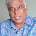 Ashish Vidyarthi Instagram - अगर आप खुदकी इज्ज़त नहीं करोगे, तो दूसरे भी आपकी इज्ज़त नहीं करेंगे। Respect yourself first! Pouring my heart out.... Full video on Ashish Vidyarthi Actor Vlogs