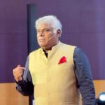 Ashish Vidyarthi Instagram - Life is full of opportunities... No matter how Big or small, We have the power to make a difference in the lives of others. Every interaction...Every experience can impact the journey of ours and theirs, in meaningful ways. So make it count! Let this video be that powerful reminder that no matter what our profession may be, we shall strive to ignite ourselves and allow that light to become the beacon for others. Write to team Ashish Vidyarthi & Associates- Avid Miner on reachus@ashishvidyarthi.com to engage us for your next Leadership Transformation Experience. To know more about my work, please visit www.avidminer.com Keep Sparkling, Keep Inspiring. #PersonalGrowth #LeadershipImpact #LifeLessons #avidminer #growth #mondaymotivation #impact #actorslife #ashishvidyarthi #events #shows #successmindset #mindset #monday #mondaymood #motivationmonday #speaker Mumbai, Maharashtra