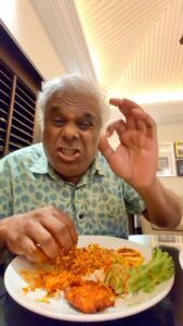 Ashish Vidyarthi Instagram - Goan Food Is Amazing🥺 Prawn Balchao, Pomfret Recheado & Goan Rice❤️ #goanfood #recheado #prawnbalchao #prawns #foodie #reels #reelitfeelit #goa #seafood #pomfret Goa, India