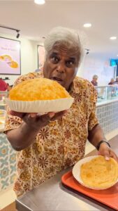 Ashish Vidyarthi Instagram - Chhichhore Chole Paharganj Waley Aur Chapte Bhature.... Yeh unique combination aap try karenge kya? 🤤😍
Mujhe comments mein zaroor batana…😉

Location 📍- NATRAJ CHOLE BHATURE 

33, 2nd Main Rd, near BDA complex, opp. Punjab National bank, Binnamangala, Stage 1, Indiranagar, Bengaluru, Karnataka 560038

#chole #bhature #cholebhature #reelitfeelit #reels #foodreel #bengaluru #foodie #food #paharganj #vlog #tasty #yummy #instafood #natraj #natrajcholebhature #spicy #actorslife #ashishvidyarthi #rcb #ad #paidcollaboration