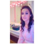Astha Agarwal Instagram - #my #superpower : #believe #in yourself ! #work #on #your #own #self #to #prosper & #dwell #happiness , #no #need to #outshine #anyone to #prove your own #potentials . . . . . #Where there is a #woman , there is #magic 😇