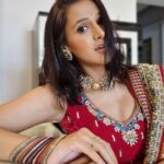 Astha Agarwal Instagram - I like things to be modern and still have a bit of tradition ! . . . . . . . . . #love #ethinic #classical #tradional #look #stick #to #ur #roots #real #beauty #comes #from #within #actor #still #photgraphy #asthaagarwal