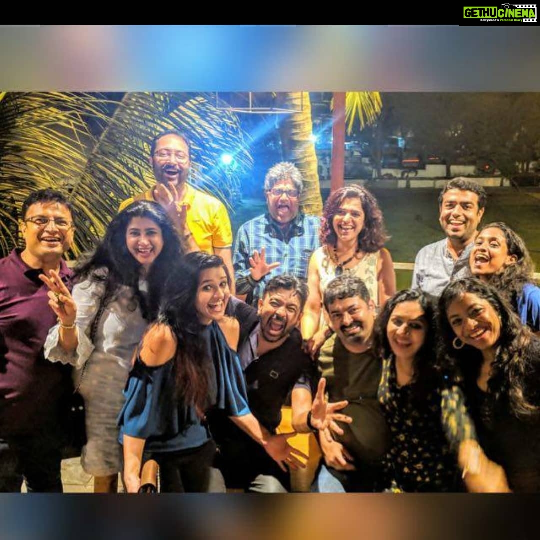 Astha Agarwal Instagram - #throwbackthursday #crazy #lamhe with #bunch of #my #kinda #crazy #pals