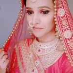 Astha Agarwal Instagram – #you #think #Jharna is #pretty 🥰..
&  #I think Jharna is #pretty #naughty #too 😉
#shubharamabh #serial #bridal #attire
#titok #fun #high on #drama #actorslife🎬 #makeup #room #diaries