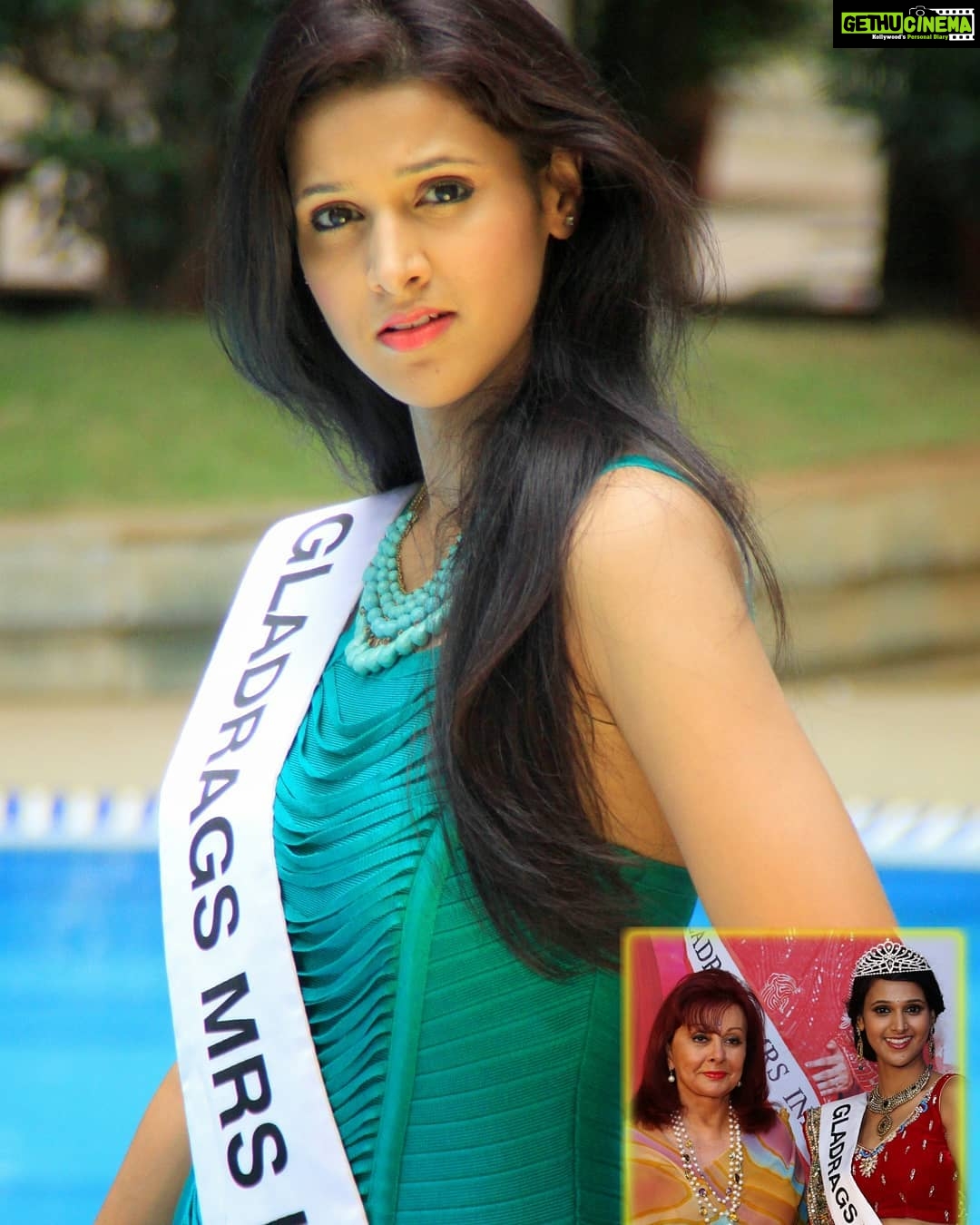 Astha Agarwal Instagram - #gladrags #mrs #india #2014 #my #journey #begin #towards #wisdom & #glory ! #tiara #crowning #day #4th #march #sash #mymoments to #cherish #forever !