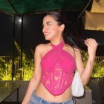 Avneet Kaur Instagram - 💞🌸👛💕✨