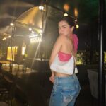 Avneet Kaur Instagram - 💞🌸👛💕✨