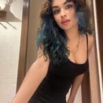 Avneet Kaur Instagram - I hate being stared at, but I understand.🖤🥀