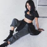Avneet Kaur Instagram – Women like you start revolutions simply by existing.🖤🔥
Wearing- @urbanic_in