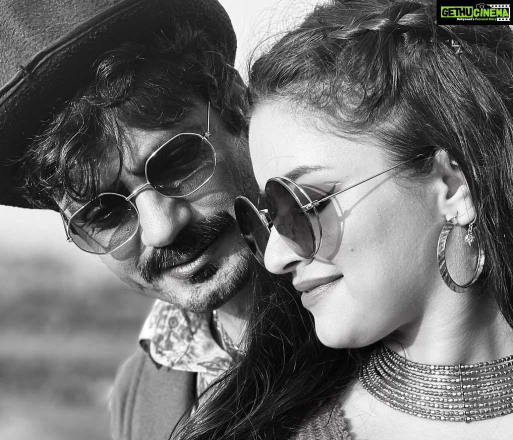 Avneet Kaur Instagram - Happiest Birthday to the Bhagwan of Cinema! Humein Toh aap kabhi kabhi na, sacchi hi Bhagwan lagte ho… 🤗🤗haha🙈 can’t wait for everyone to watch Tiku Weds Sheru ♥️ @nawazuddin._siddiqui