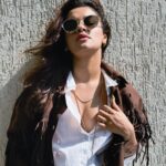 Avneet Kaur Instagram – Fashion is a trend. Whereas style lives within a person.🤍🔥 Mumbai, Maharashtra