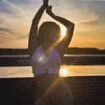 Avneet Kaur Instagram – Sunsets are sky poetry.🤍🌅 Bhopal, Madhya Pradesh