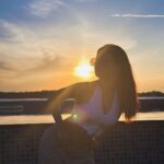 Avneet Kaur Instagram – Sunsets are sky poetry.🤍🌅 Bhopal, Madhya Pradesh