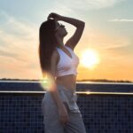 Avneet Kaur Instagram – Sunsets are sky poetry.🤍🌅 Bhopal, Madhya Pradesh