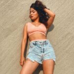 Avneet Kaur Instagram - 🌸🦋☀️🍂✨