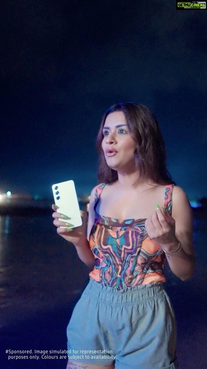 Avneet Kaur Instagram - What’s fabulous to look at and amazing to shoot with? The #GalaxyS23 in Lime ofcourse. Its night videos are so good, that it literally has everyone going– “Can you send me that?”. @samsungindia, you got this bang on! #SharetheEpic #Samsung