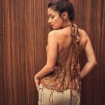 Avneet Kaur Instagram - I found the Muse in myself. And I loved Her fiercely.🤎 Outfit details: Top: @zara Skirt: @crayy.heads Bhopal, Madhya Pradesh