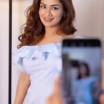 Avneet Kaur Instagram - Shooting content everyday can be a challenge, realme narzo N55 made my Reel life & Real life much easier. The First Sale goes live on 18th April, 12pm onwards. Go grab yours. I heard they have some good offers too. #realmenarzoN55 on Amazon.