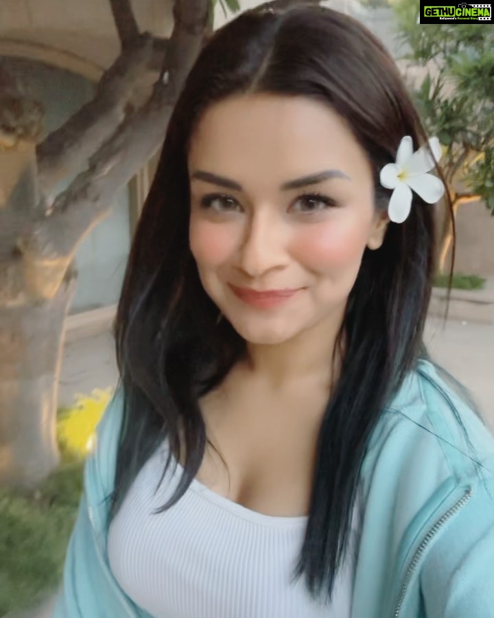 Avneet Kaur Instagram - Delhi, June, 2023β¦..ππΈπ€π€οΈπ§πβ¨