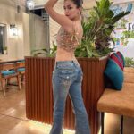 Avneet Kaur Instagram – Let me fall madly for me first…♥️

Corset: @liyokki 
Pants: @hm Bhopal, Madhya Pradesh