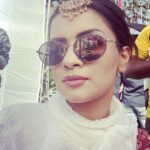 Avneet Kaur Instagram - just a bunch of life right now….🎥☀️🍂👭🏻🎬☁️🌈✨ Madhya Pradesh