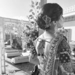 Avneet Kaur Instagram - just a bunch of life right now….🎥☀️🍂👭🏻🎬☁️🌈✨ Madhya Pradesh