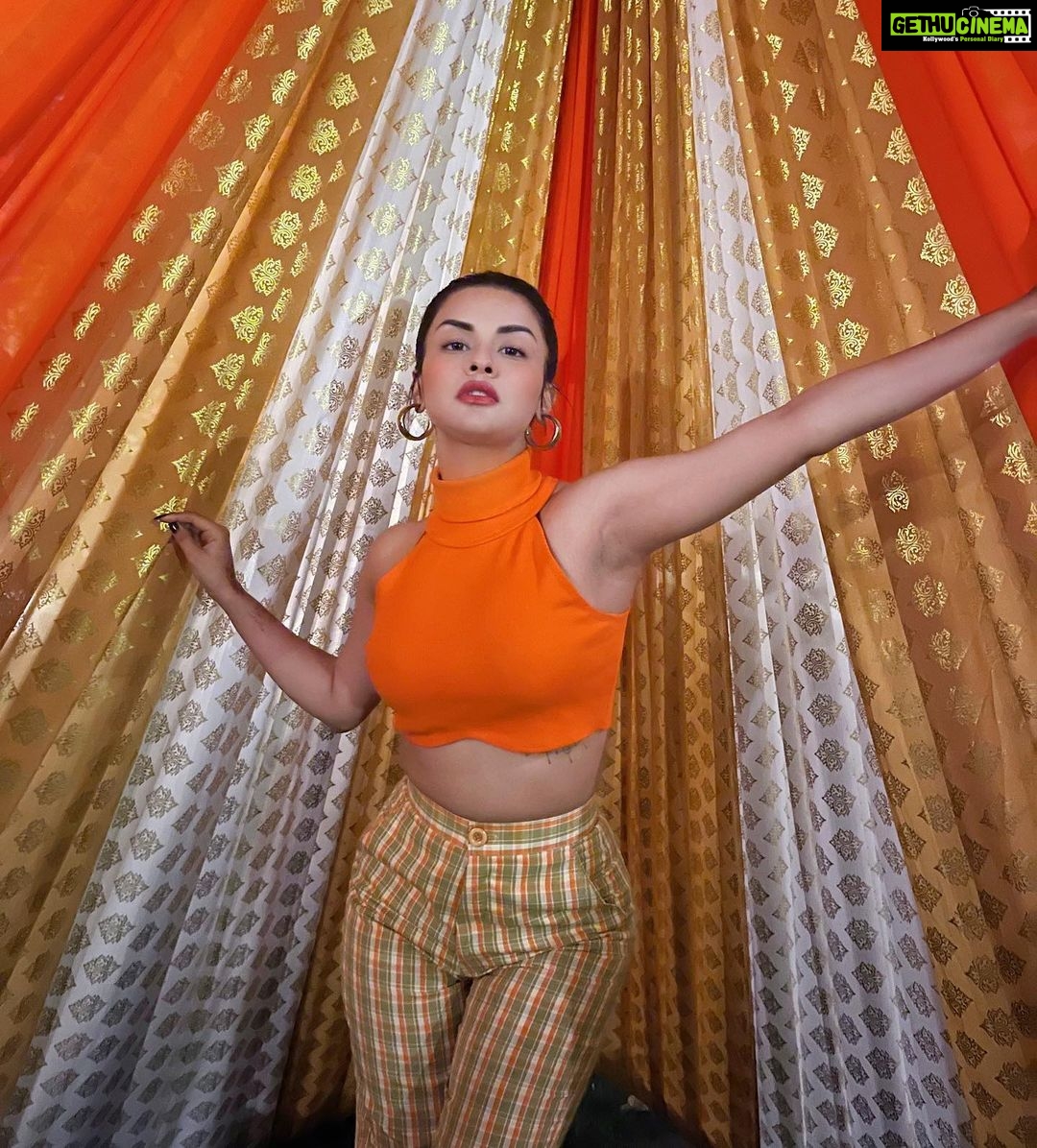 Avneet Kaur Instagram - Orangeyyyyy ๐๐งก