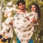 Avneet Kaur Instagram - Happy birthday lil bro ❤️🥲😘 here’s to growing up together!🥰🥰 miss you… wish I could’ve been there! Love you bhai ❤️ @singhjaijeet_4