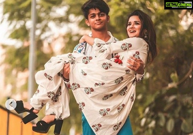 Avneet Kaur Instagram - Happy birthday lil bro ❤️🥲😘 here’s to growing up together!🥰🥰 miss you… wish I could’ve been there! Love you bhai ❤️ @singhjaijeet_4