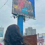 Avneet Kaur Instagram - 12 years ago, I came to this city of dreams which I now call my home Mumbai, just as a contestant for a dance reality show. We didn’t have a roof, we changed multiple homes as and when opportunity came in. My parents did long distance for me. We travelled for hours in buses, trains, scooters just to get an audition done. And after these many years, to finally see myself on a hoarding feels nothing but a dream. Finally mein heroine ban gayi. Thank you @manikarnikafilms @kanganaranaut for making this possible. Mumbai Meri jaan, you surely are a place where dreams come true!🥹✨ Mumbai - The City of Dreams