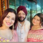 Avneet Kaur Instagram - Happy Father’s Day to my biggest support, my backbone ♥️🫶🏻👨‍👧 A lifetime wouldn’t be enough to thank you for everything you do for me 🥹❤️ @amandeepnandra