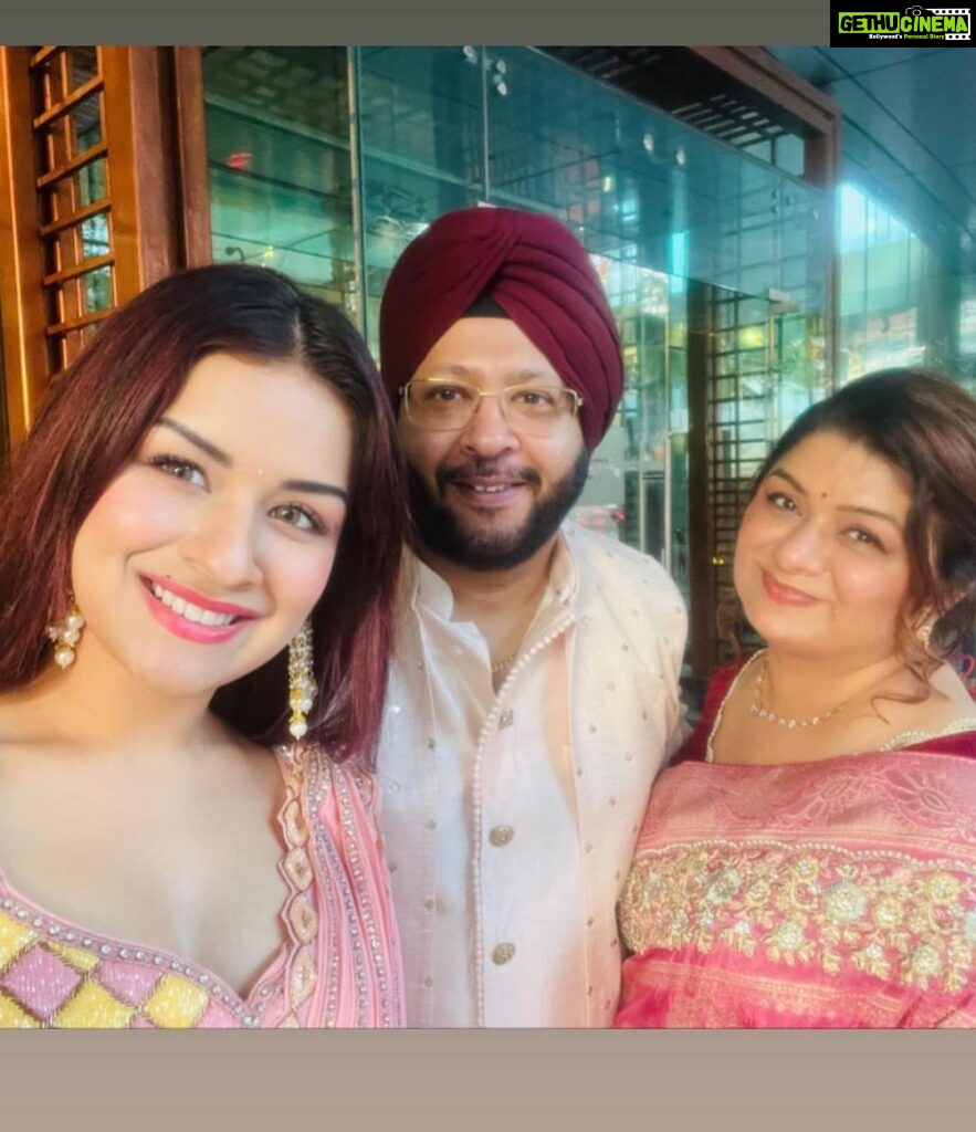 Avneet Kaur Instagram - Happy Father’s Day to my biggest support, my backbone ♥️🫶🏻👨‍👧 A lifetime wouldn’t be enough to thank you for everything you do for me 🥹❤️ @amandeepnandra