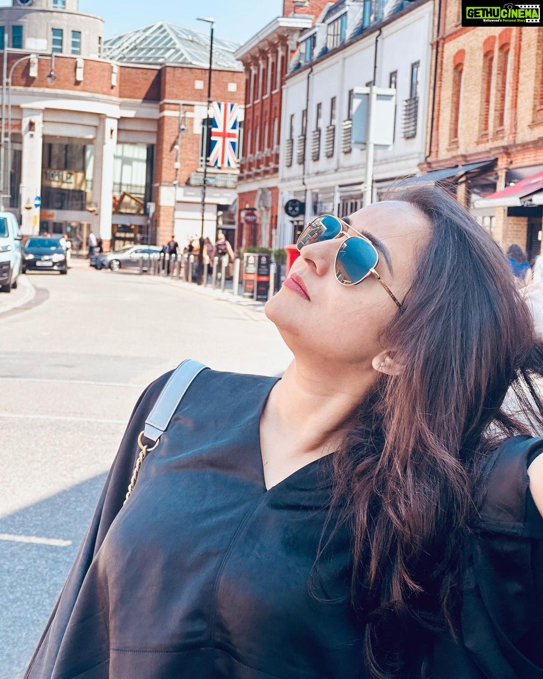 Bhama Instagram - Walk like a queen Or walk like you don’t care who the queen is 😝😉