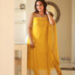 Bhama Instagram - Costume: @vaasuki_by_bhamaa 💛 Pic: @ajinfotokada 😇